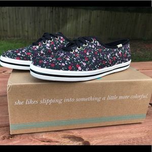 ✨🎉HP✨🆕🌸KEDS X KATE SPADE NEW YORK KICK SNEAKERS